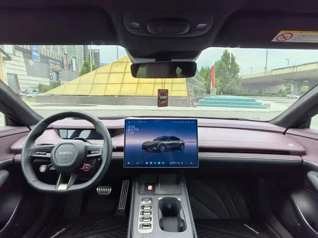 Xiaomi SU7 — Фото автомобиля 16