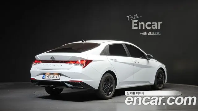Hyundai Avante CN7 — Фото автомобиля 2