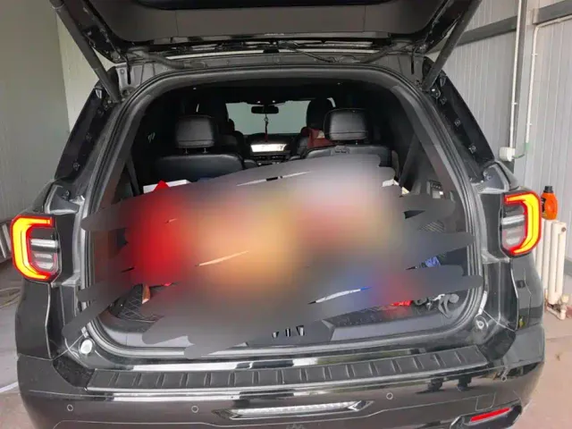 Ford Explorer — Фото автомобиля 4