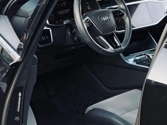 Audi A6L — Фото автомобиля 4