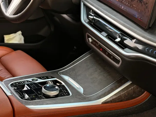 BMW X7 — Фото автомобиля 13