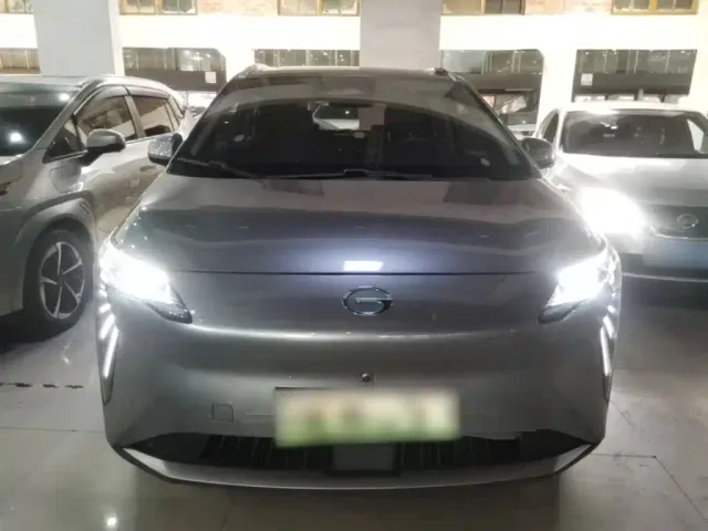 GAC Aion Y — Фото автомобиля 2