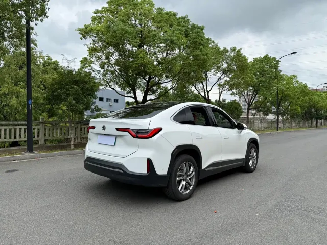 Nio EC6 — Фото автомобиля 5