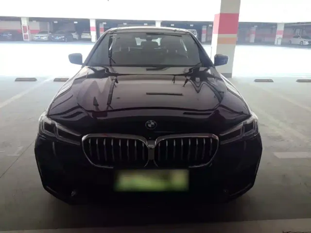 BMW 5 Series — Фото автомобиля 2