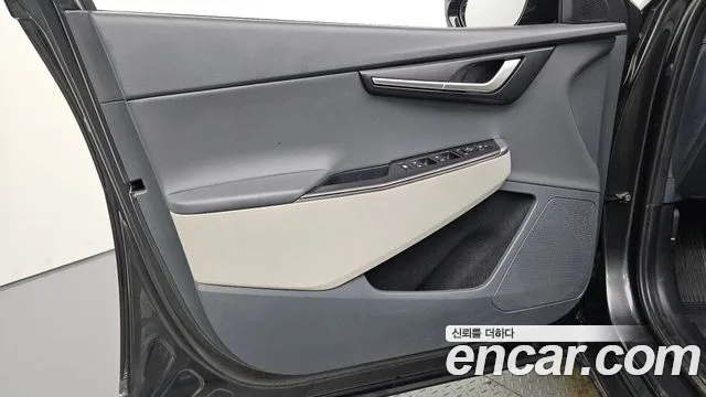 Kia EV6 — Фото автомобиля 24