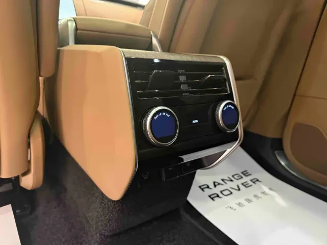 Land Rover Range Rover — Фото автомобиля 17