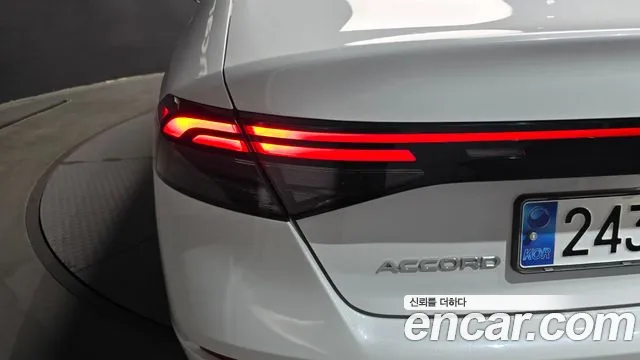 Honda Accord 1.5 Turbo — Фото автомобиля 23