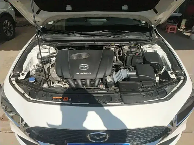 Mazda Axela — Фото автомобиля 19