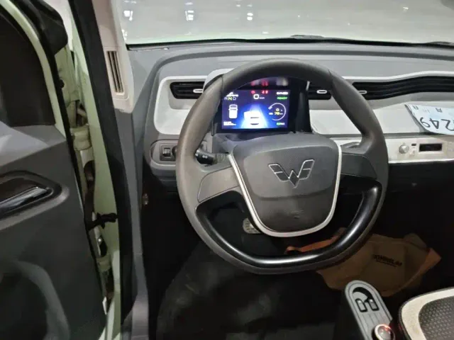 Wuling Hongguang Mini EV — Фото автомобиля 10