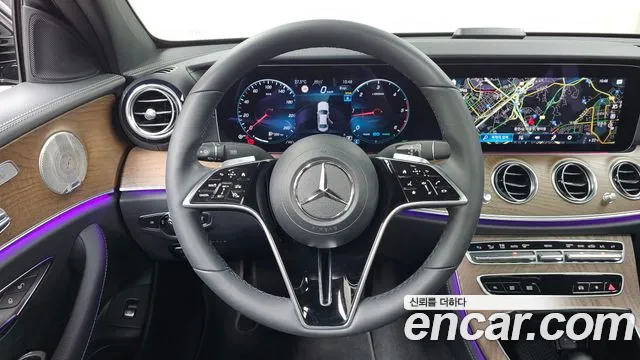 Mercedes-Benz E-Class — Фото автомобиля 13