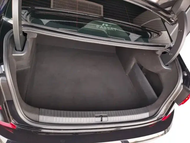 Volkswagen Passat — Фото автомобиля 18