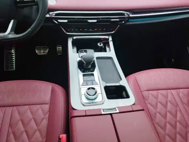 Jetour X70 Plus — Фото автомобиля 16