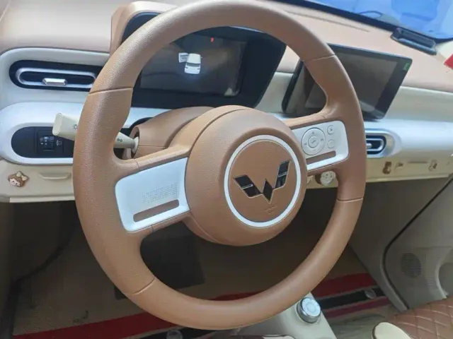 Wuling Hongguang Mini EV — Фото автомобиля 15