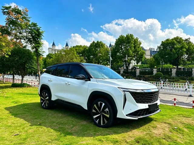 Geely Boyue L — Фото автомобиля 3
