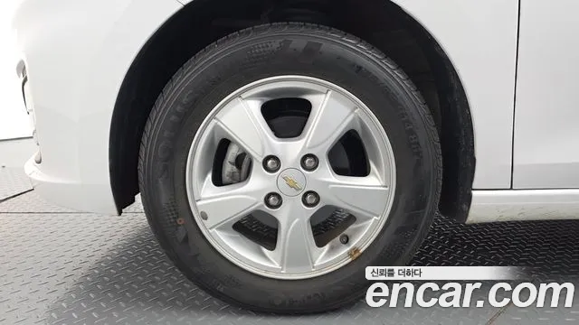 Chevrolet Spark — Фото автомобиля 5