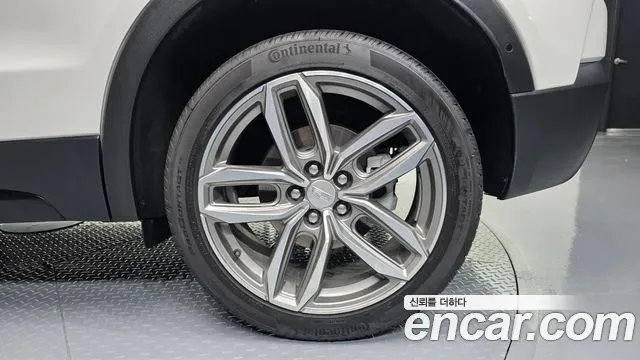 Cadillac XT4 2.0 Sport AWD — Фото автомобиля 18