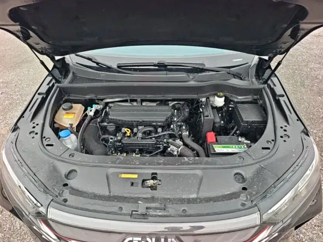 Dongfeng Fengshen AX7 — Фото автомобиля 19