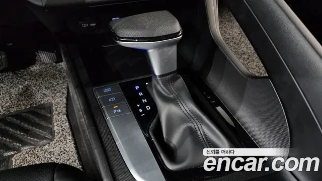 Hyundai Avante CN7 — Фото автомобиля 12