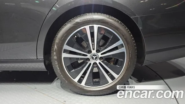 Mercedes-Benz E-Class W213 — Фото автомобиля 6