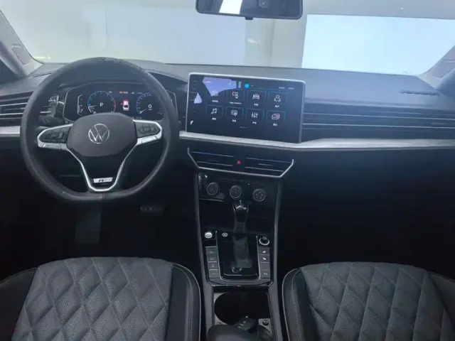 Volkswagen Sagitar — Фото автомобиля 12