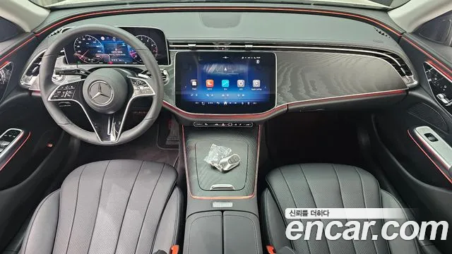 Mercedes-Benz E-Class — Фото автомобиля 7