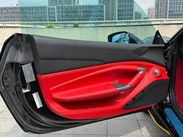 Ferrari F8 — Фото автомобиля 9