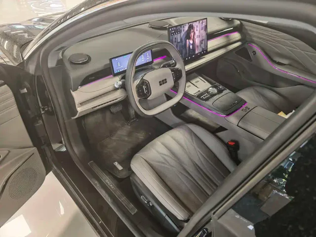 Geely Galaxy Xingyao 8 — Фото автомобиля 4
