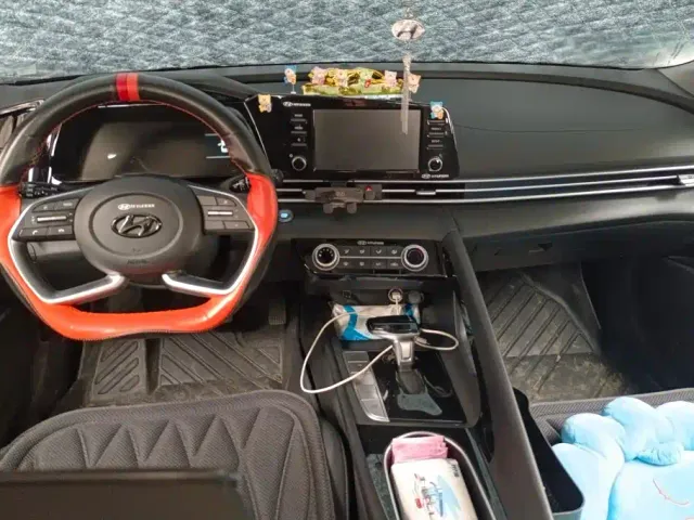 Hyundai Elantra — Фото автомобиля 12