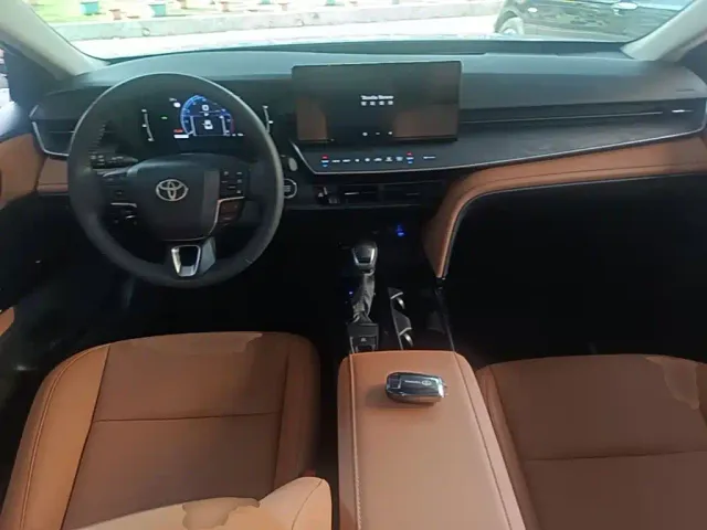 Toyota Camry — Фото автомобиля 9