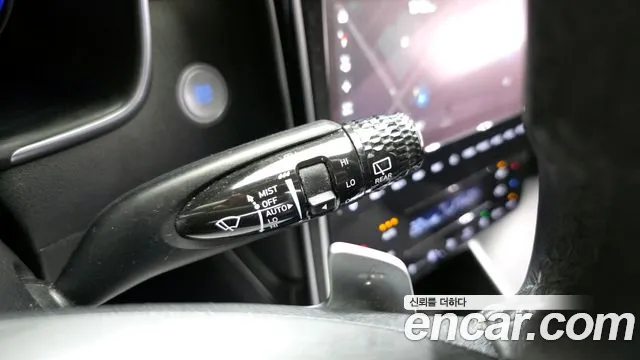 Hyundai Tucson Tucson (NX4) Дизель 2.0 2WD — Фото автомобиля 16