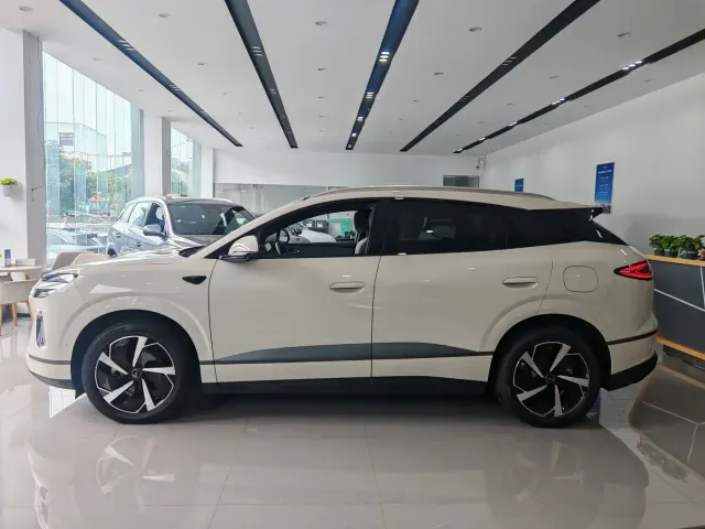 BYD Sealion 06 — Фото автомобиля 3