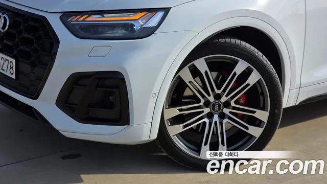 Audi SQ5 3.0 TFSI quattro — Фото автомобиля 3