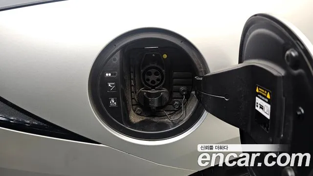 Hyundai Ioniq 6 — Фото автомобиля 27