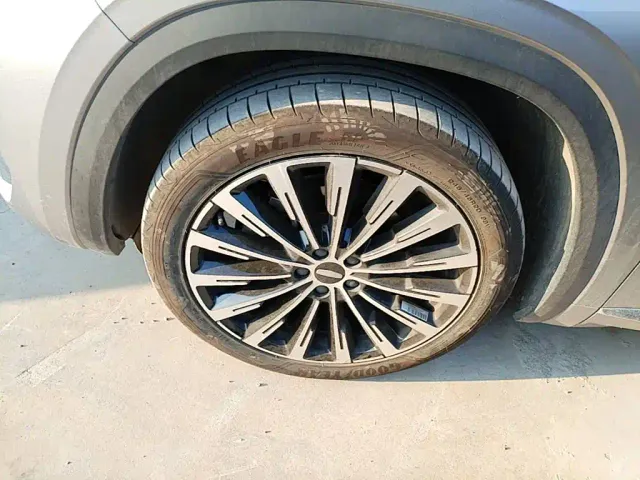 Geely Xingyue L — Фото автомобиля 22