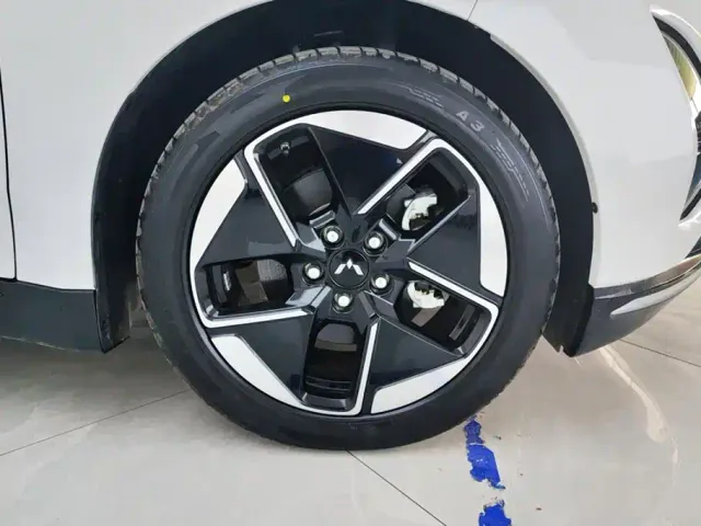 Wuling Starlight — Фото автомобиля 6