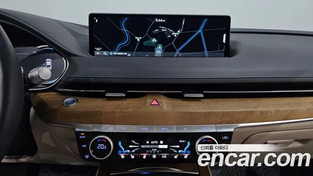 Genesis G80 Бензин 2.5 турбо AWD — Фото автомобиля 13