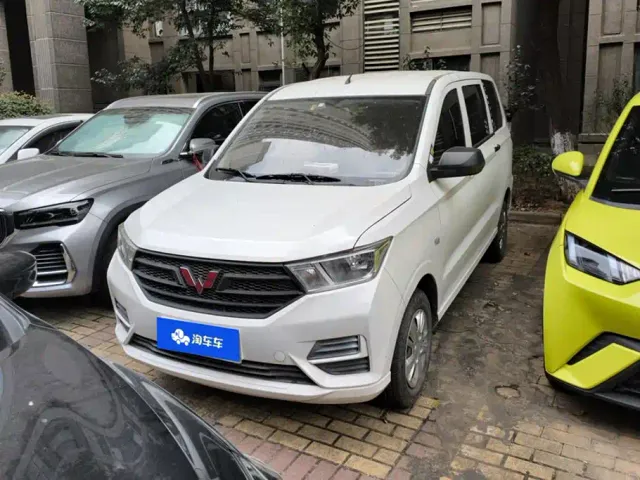 Wuling Hongguang — Фото автомобиля 2