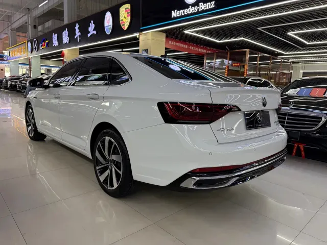 Volkswagen Sagitar — Фото автомобиля 4