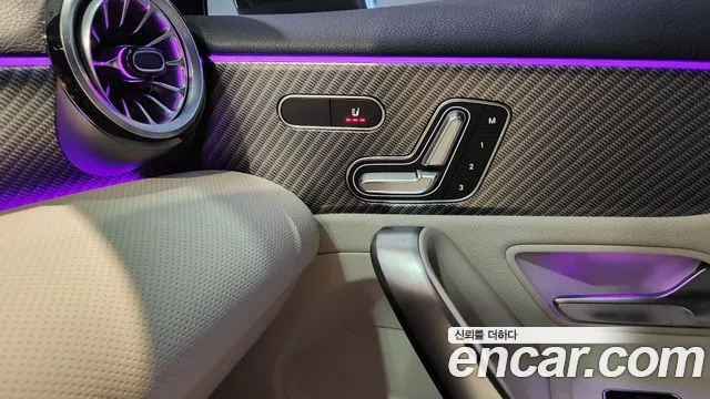 Mercedes-Benz A-Class W177 — Фото автомобиля 12