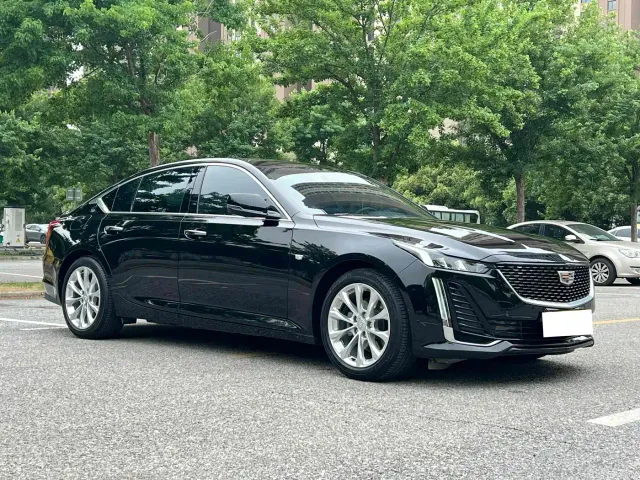 Cadillac CT5 — Фото автомобиля 3