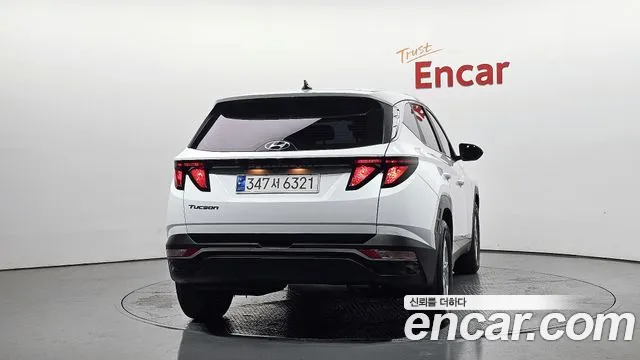 Hyundai Tucson Tucson (NX4) Дизель 2.0 2WD — Фото автомобиля 4