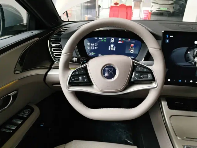 BYD Han — Фото автомобиля 10