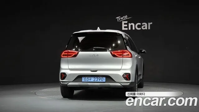 Kia Niro Niro Plus Air — Фото автомобиля 4