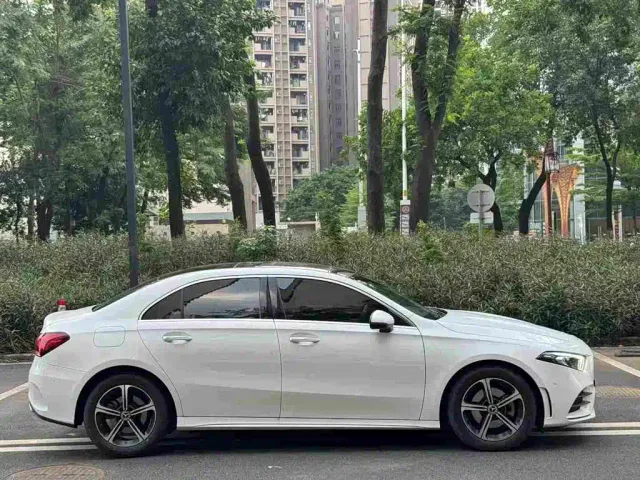 Mercedes-Benz A-Class — Фото автомобиля 4