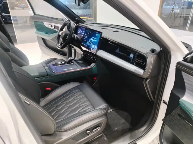 GAC Trumpchi GS8 — Фото автомобиля 10