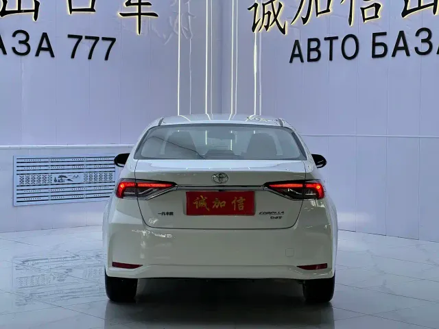 Toyota Corolla — Фото автомобиля 5