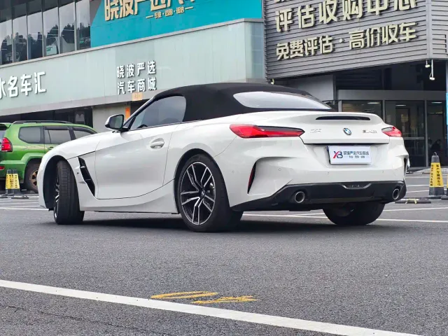 BMW Z4 — Фото автомобиля 11