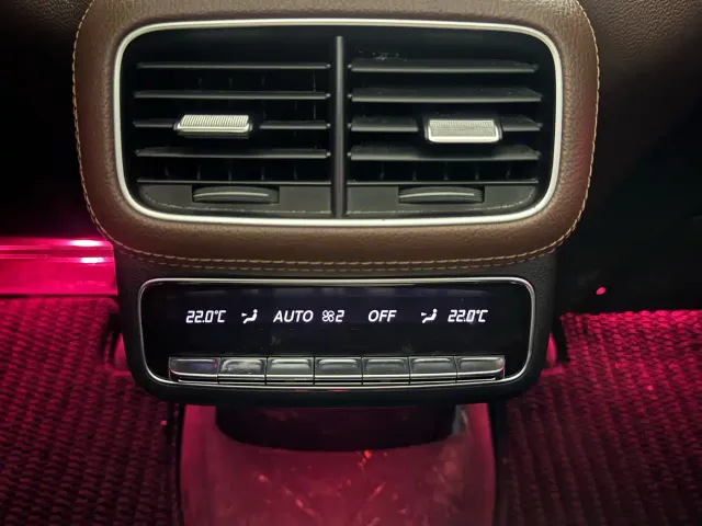 Mercedes-Benz GLE-Class — Фото автомобиля 14