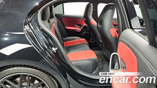 Mercedes-Benz A-Class — Фото автомобиля 12