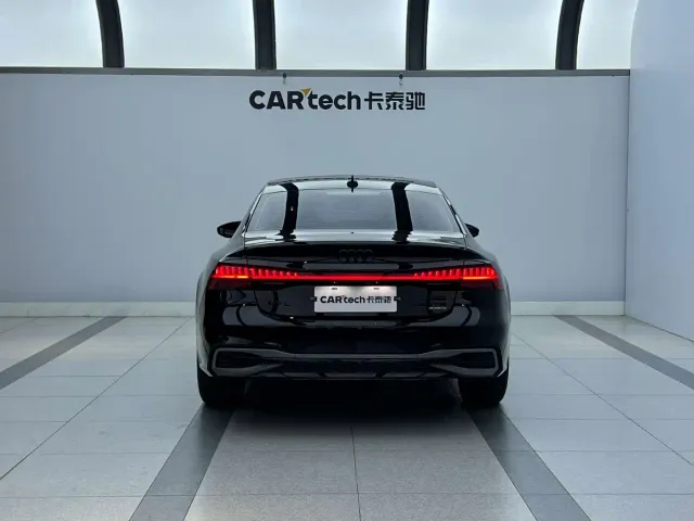 Audi A7L — Фото автомобиля 2
